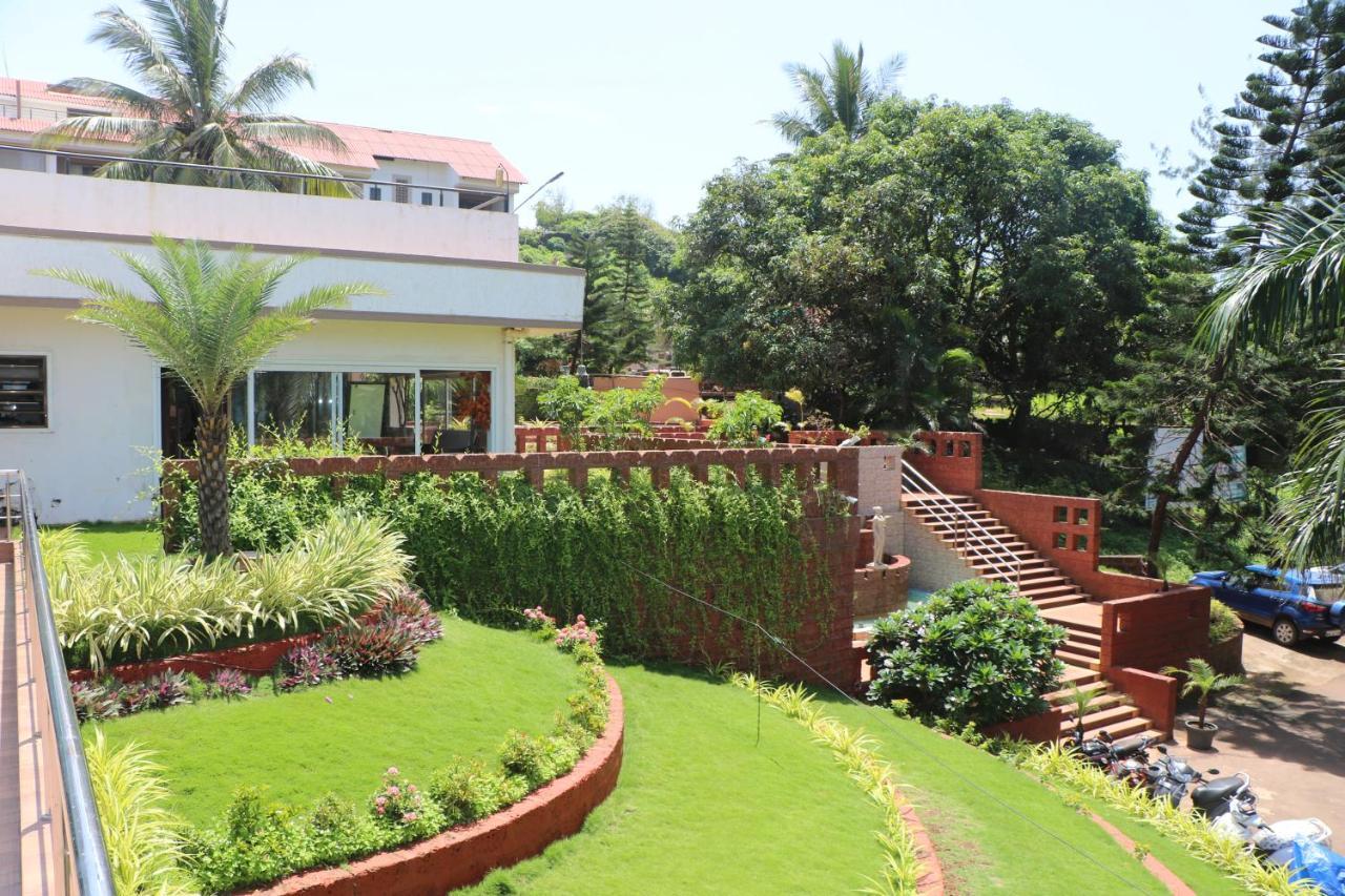 Abhishek Beach Resort And Spa Ganpatipule Luaran gambar