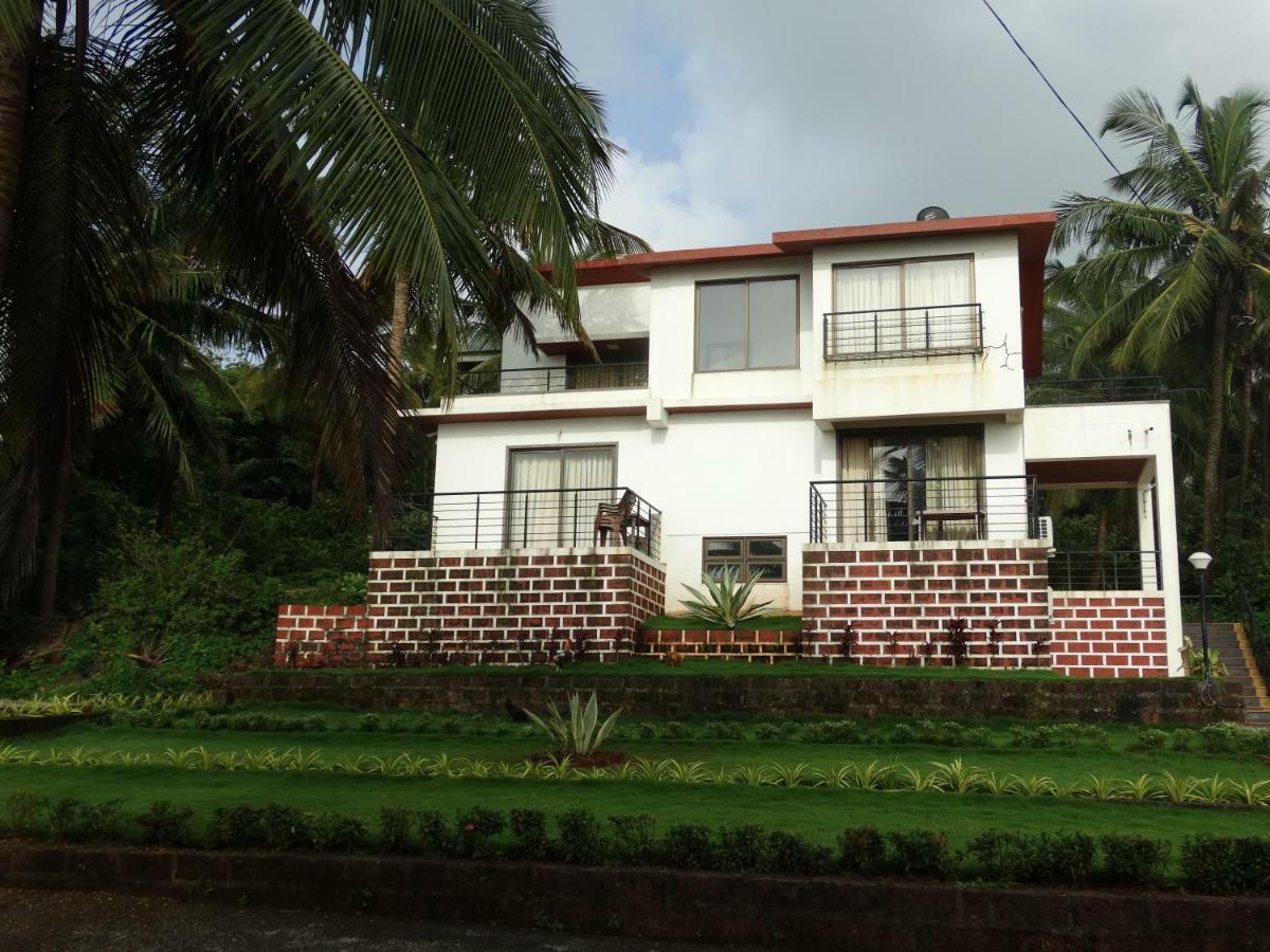 Abhishek Beach Resort And Spa Ganpatipule Luaran gambar