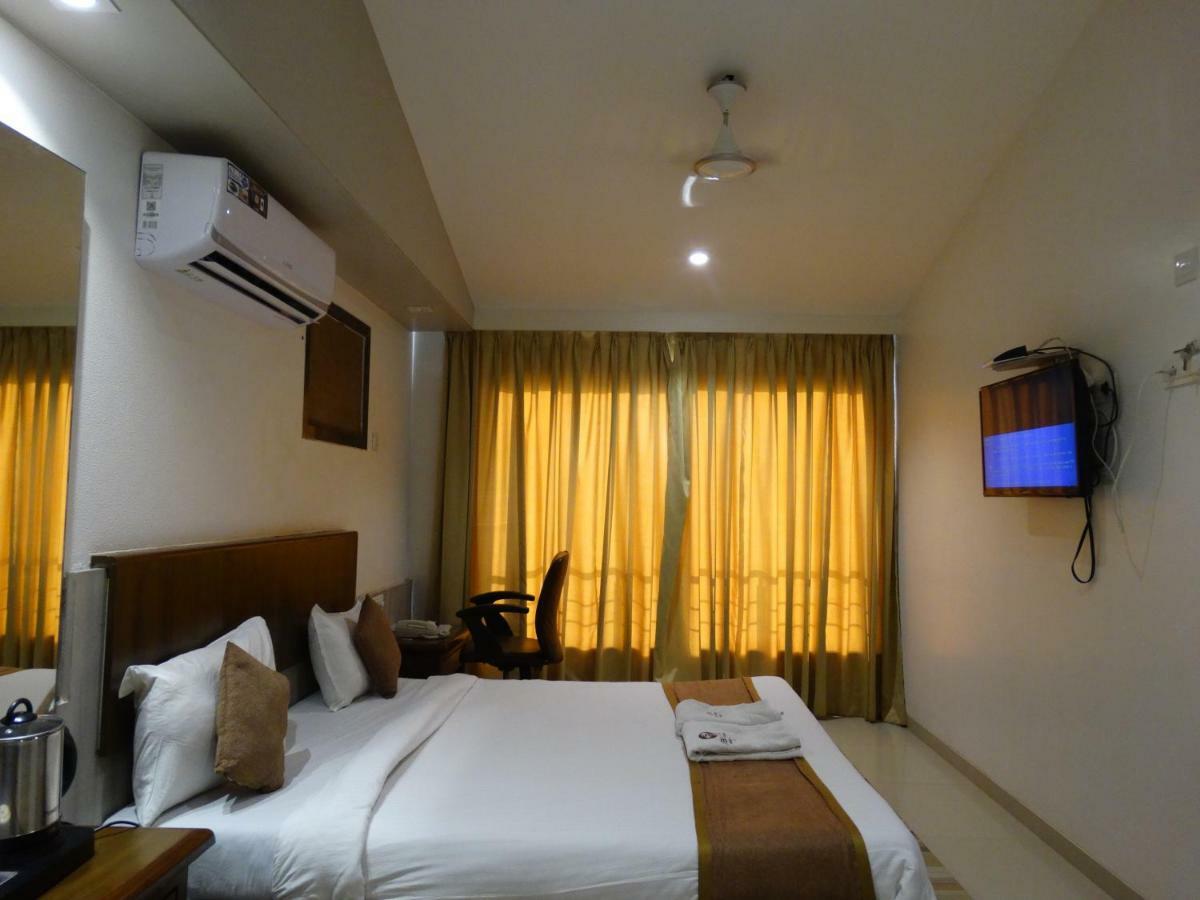 Abhishek Beach Resort And Spa Ganpatipule Luaran gambar