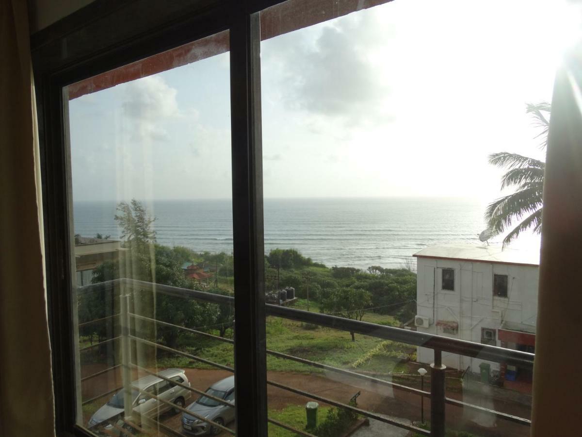Abhishek Beach Resort And Spa Ganpatipule Luaran gambar